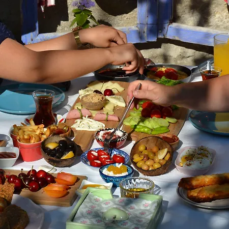 Afet Hanim Konagi Guest house 4*