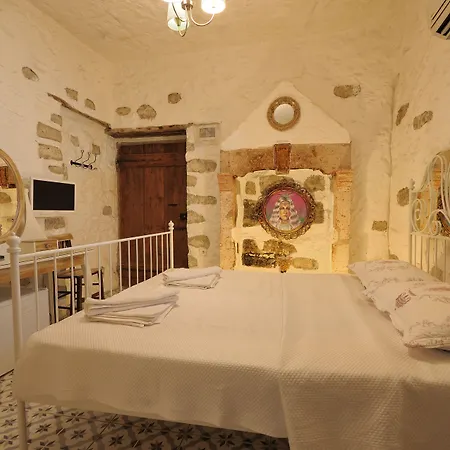 Afet Hanim Konagi 4* Alacati