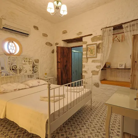 Afet Hanim Konagi Konukevi 4*