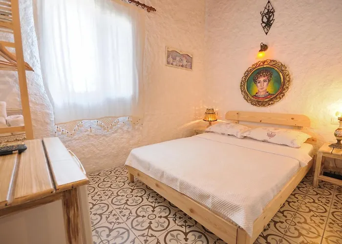 Afet Hanim Konagi Pensjonat Alaçatı